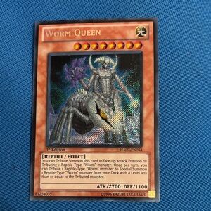 Yugioh Card Worm Queen Light Type Monster 1st Edition Shiny 1996 NWOTS